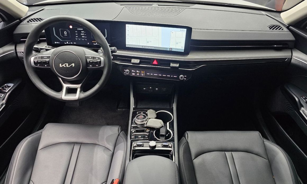 Kia K5 2.0, 2024
