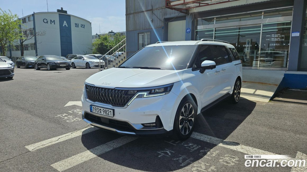 Kia Carnival 9-Seater Noblesse, 2023