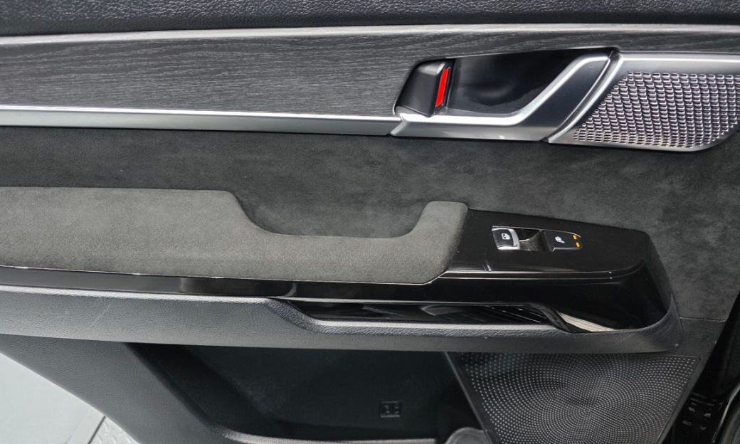 Kia Mohave Diesel 3.0 4WD 7-Seater, 2022