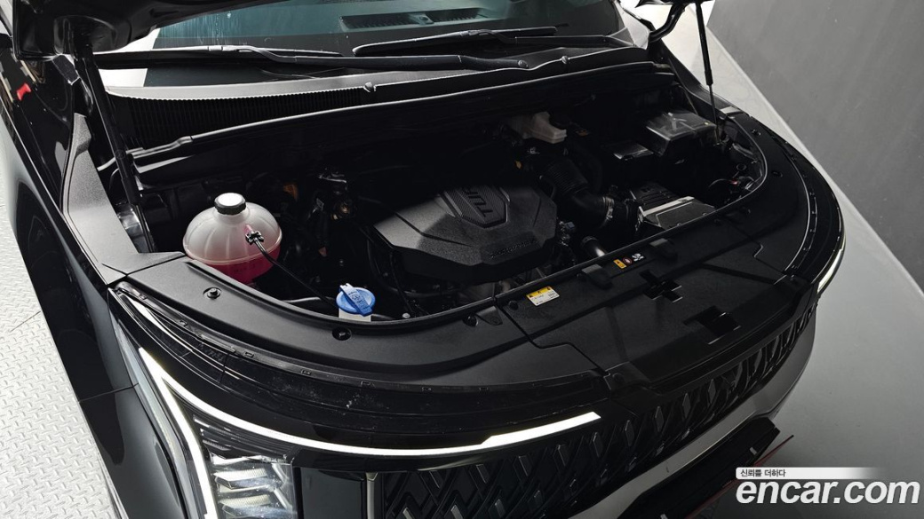 Kia Carnival 9-Seater Noblesse, 2025