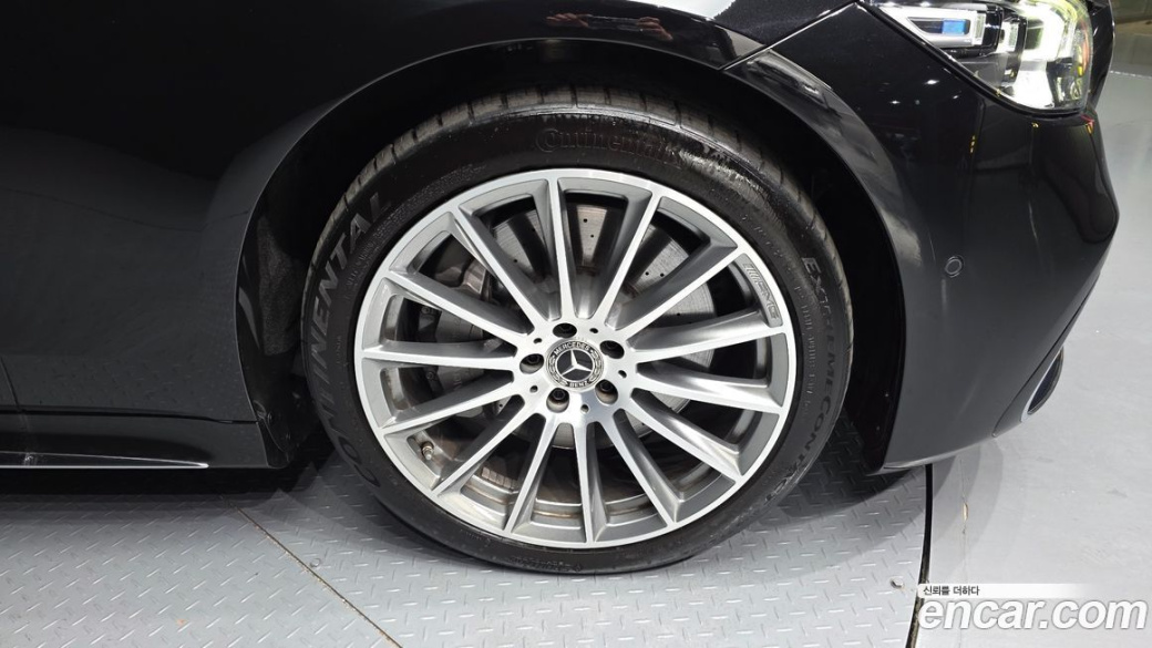 Mercedes-Benz S-Class S500L 4MATIC, 2022