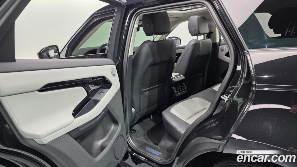 Land Rover Range Rover Evoque P250 Dynamic SE, 2025