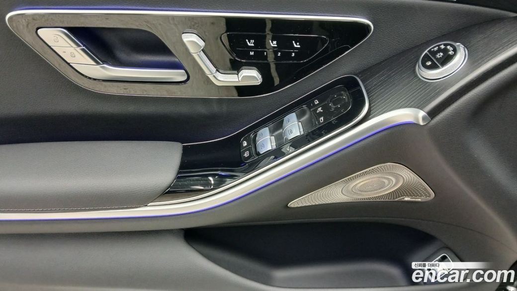 Mercedes-Benz S-Class S350 d 4MATIC, 2025