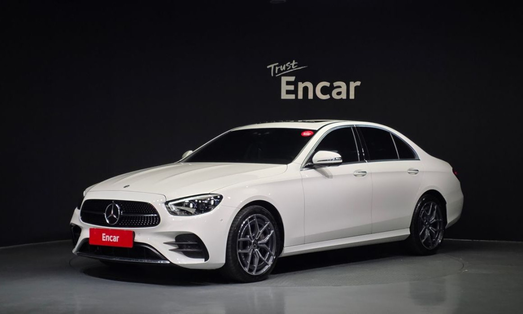 Mercedes-Benz E-Class E220d 4MATIC AMG Line, 2022