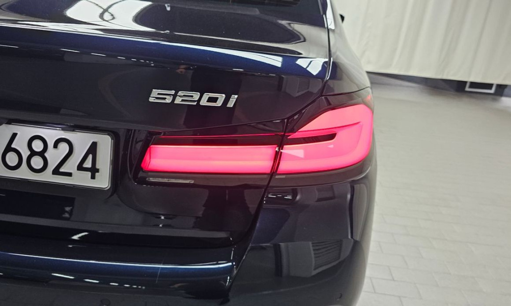 BMW 5-Series 520i M Sport, 2022