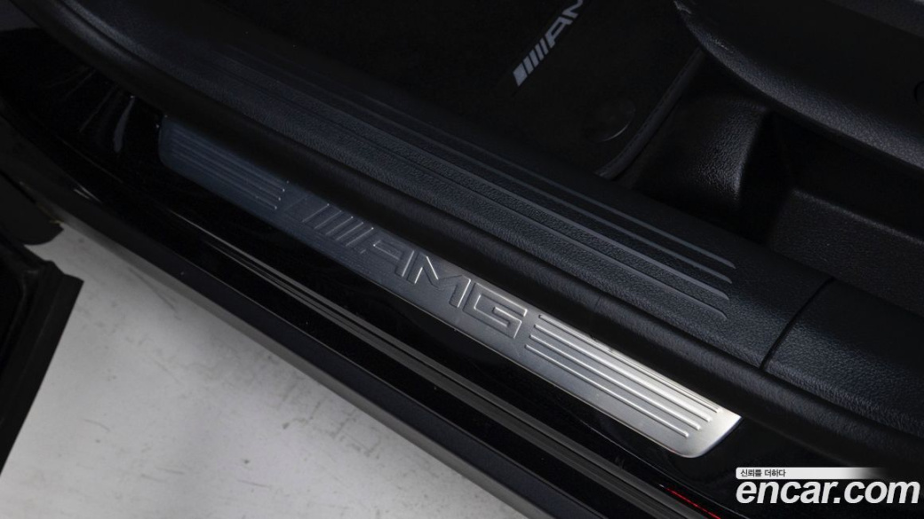 Mercedes-Benz GLB-Class AMG GLB35 4MATIC, 2025