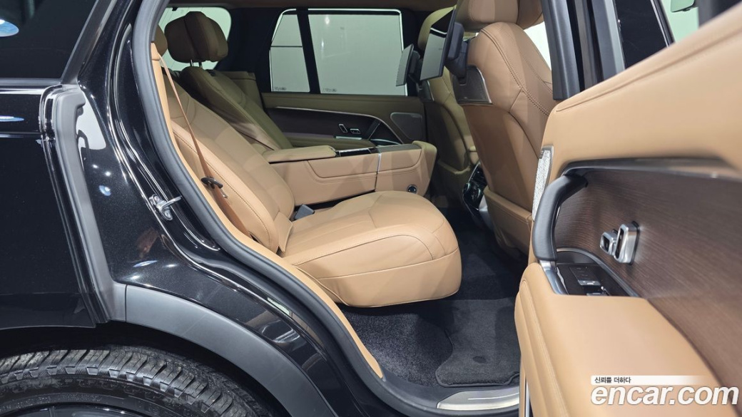 Land Rover Range Rover P530 Autobiography, 2025