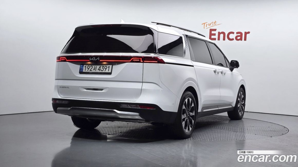 Kia Carnival 9-Seater Signature, 2023