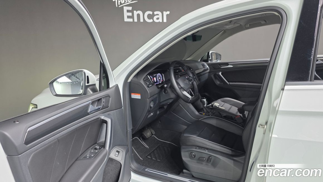 Volkswagen Tiguan 2.0 TDI Premium, 2023
