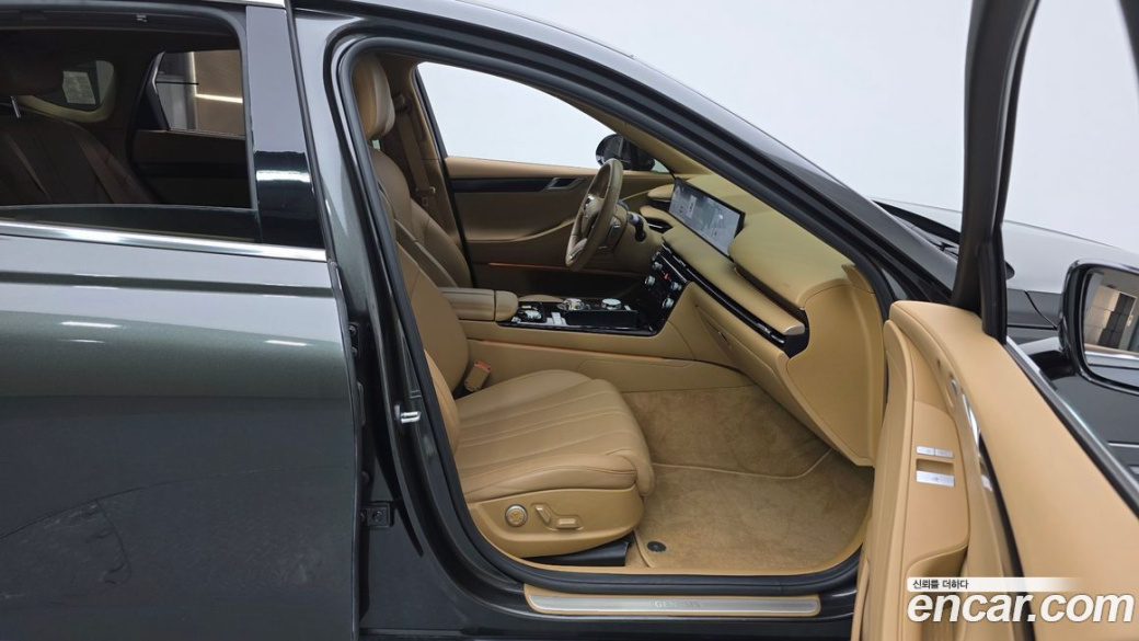 Genesis G80 Gasoline 2.5 Turbo AWD, 2025