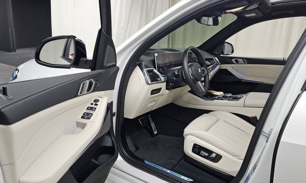 BMW X5 xDrive 40i M Sport, 2025
