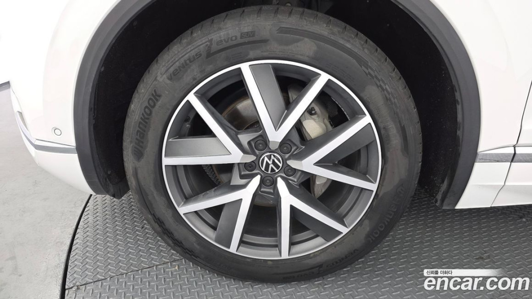 Volkswagen Touareg 3.0 TDI Prestige, 2023
