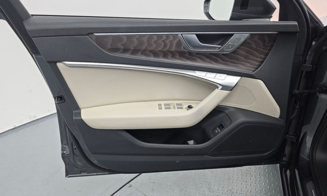 Audi A6 40 TDI Premium, 2022