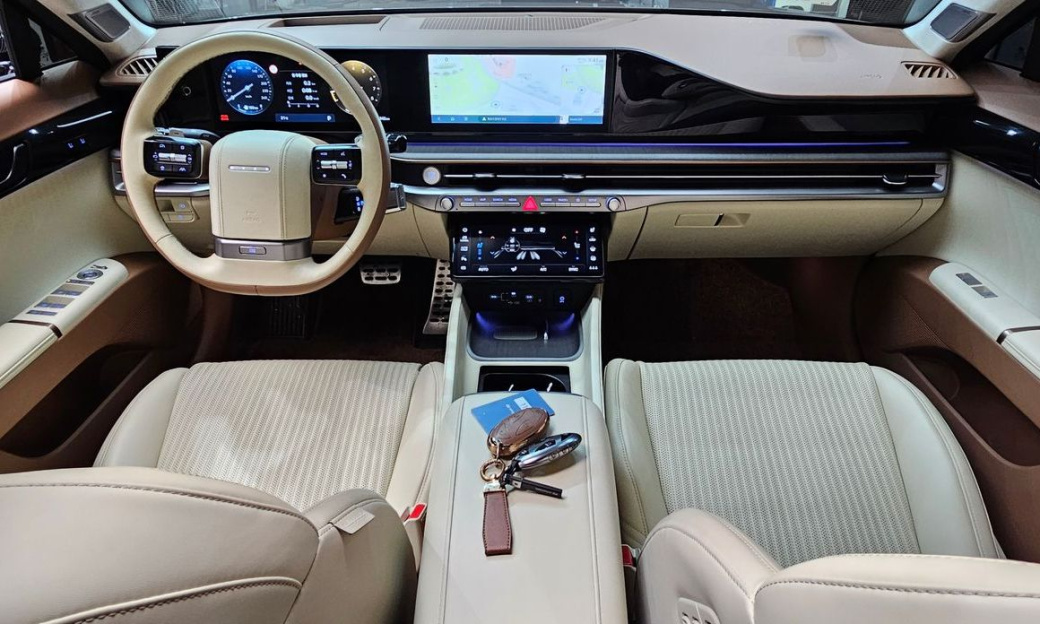 Hyundai Grandeur 2,5 Gasoline 2WD, 2023