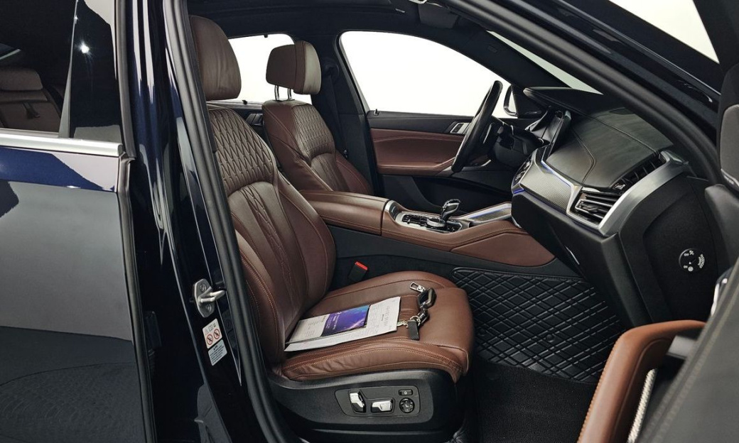 BMW X6 xDrive40i M Sport, 2023