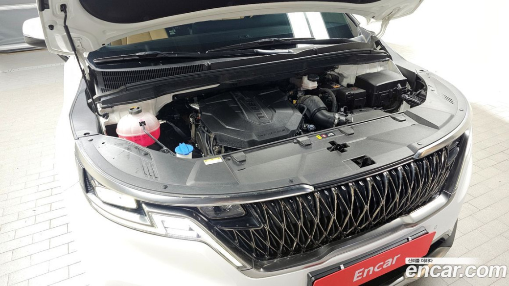 Kia Carnival 7-Seater Outdoor, 2023