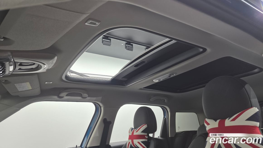 Mini Countryman Classic Plus Launch Pack, 2023