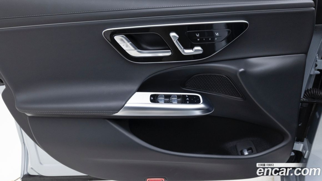 Mercedes-Benz E-Class E200 Avantgarde, 2025