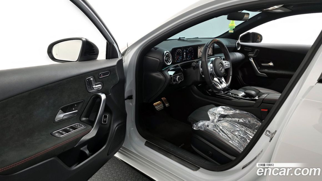 Mercedes-Benz A-Class AMG A35 4MATIC Sedan, 2022