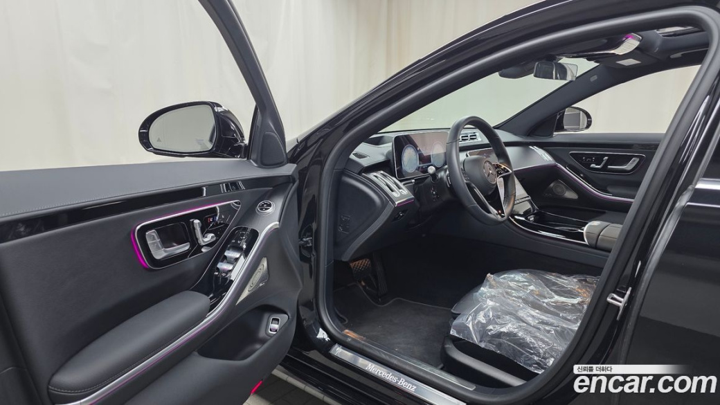 Mercedes-Benz S-Class S350 d 4MATIC, 2025