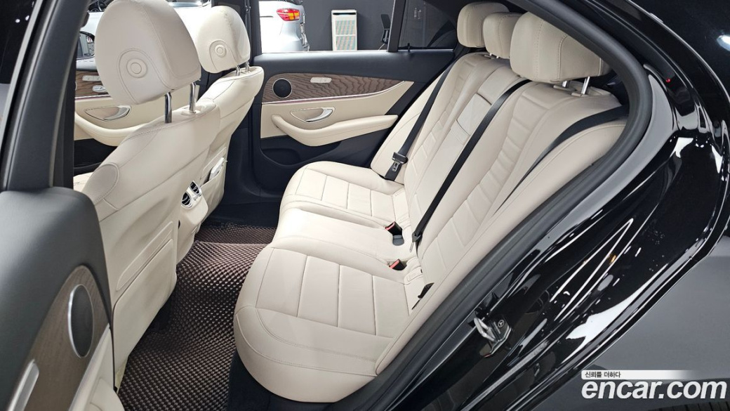 Mercedes-Benz E-Class E250 Exclusive, 2022