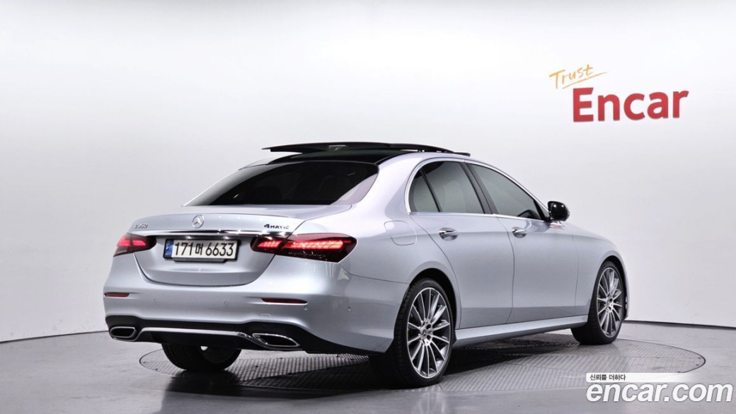Mercedes-Benz E-Class E350 4MATIC AMG Line, 2022