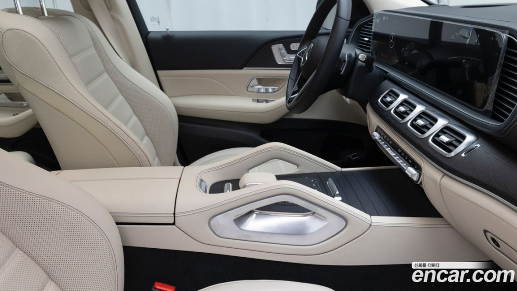 Mercedes-Benz GLE-Class GLE450 4MATIC, 2025