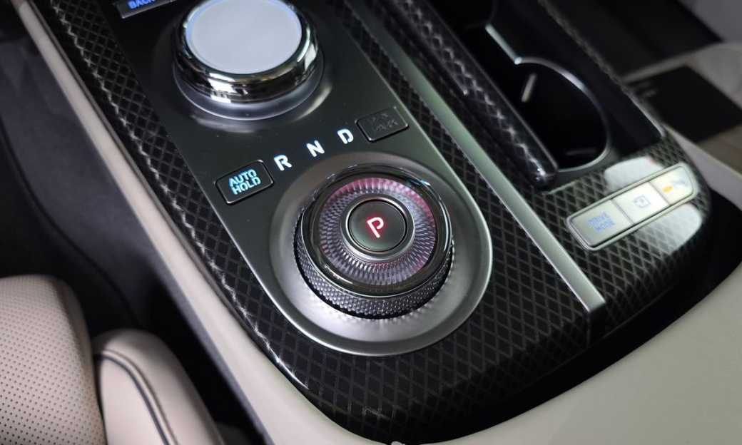 Genesis G80 Gasoline 2.5 Turbo AWD, 2024