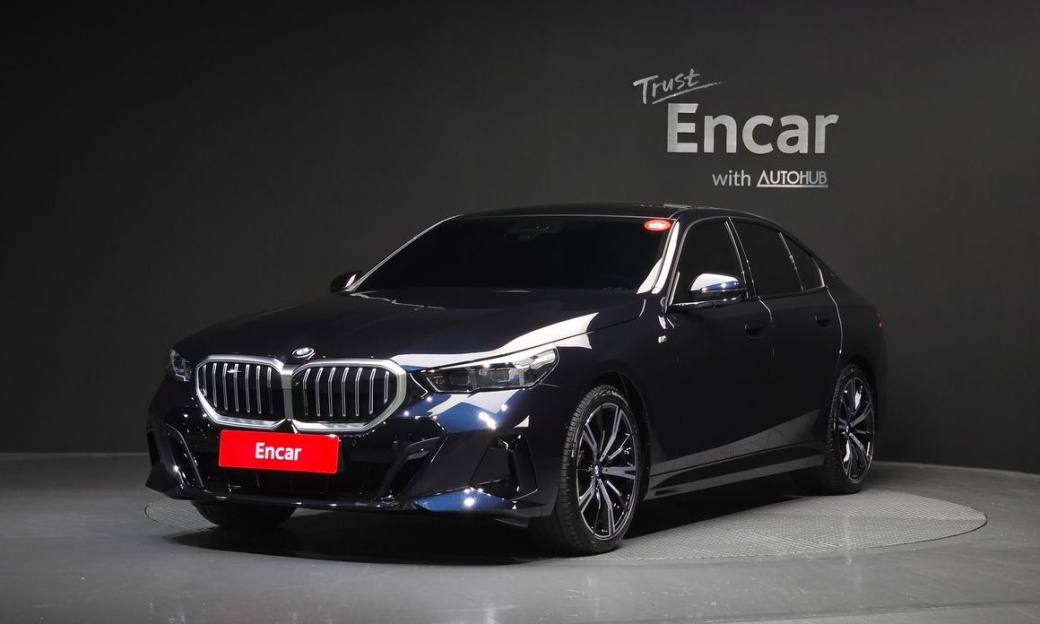 BMW 5-Series 530i xDrive M Sport, 2025