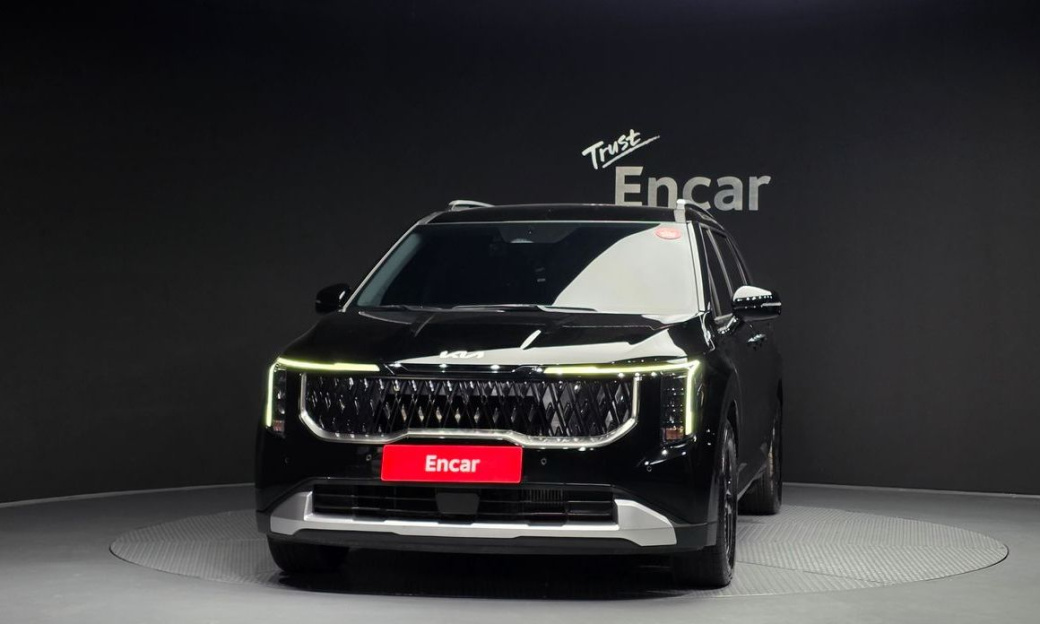 Kia Carnival 9-Seater Prestige, 2025