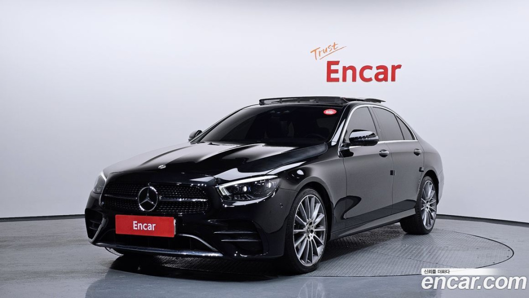 Mercedes-Benz E-Class E350 4MATIC AMG Line, 2022
