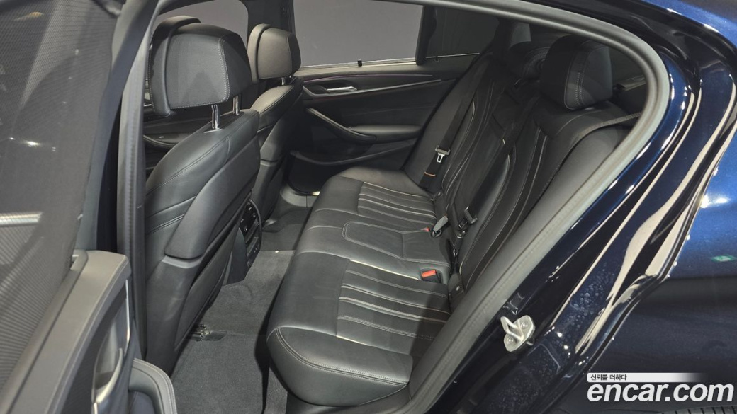 BMW 5-Series 520i M Sport, 2023