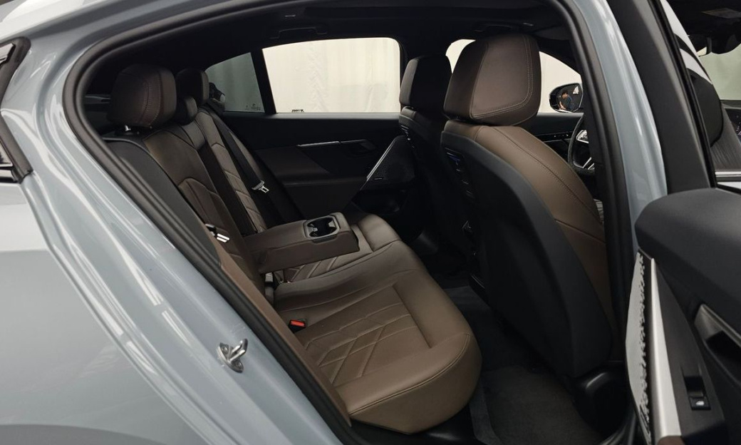 BMW 5-Series 520i M Sport, 2024