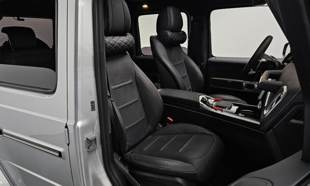 Mercedes-Benz G-Class G450d, 2025