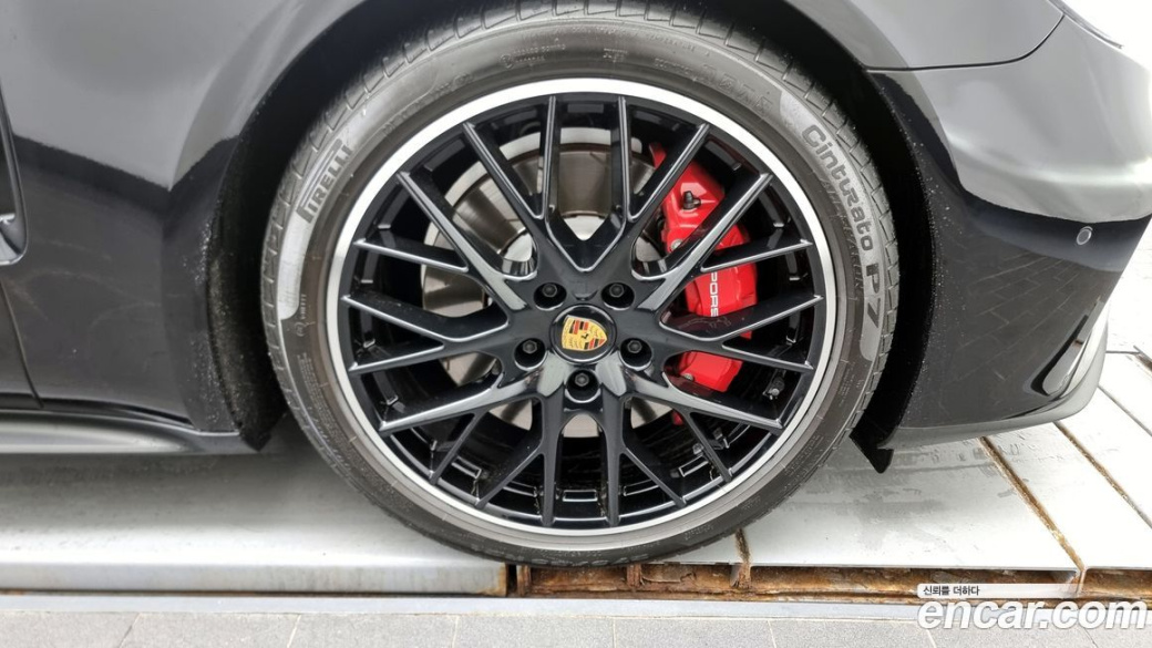 Porsche Panamera 4.0 GTS, 2023