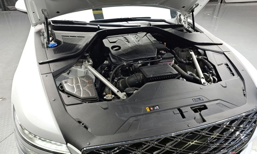 Genesis G80 Gasoline 2.5 Turbo AWD, 2025