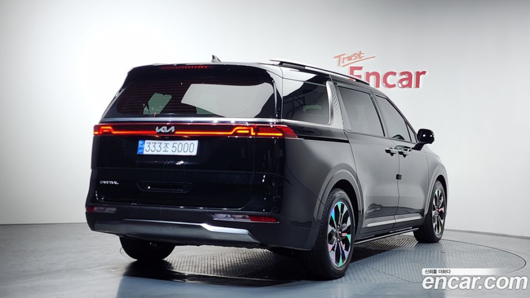 Kia Carnival 9-Seater Signature, 2023