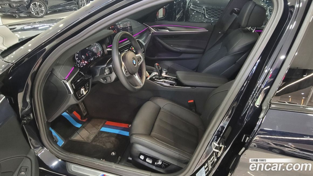 BMW 5-Series 520i M Sport, 2023