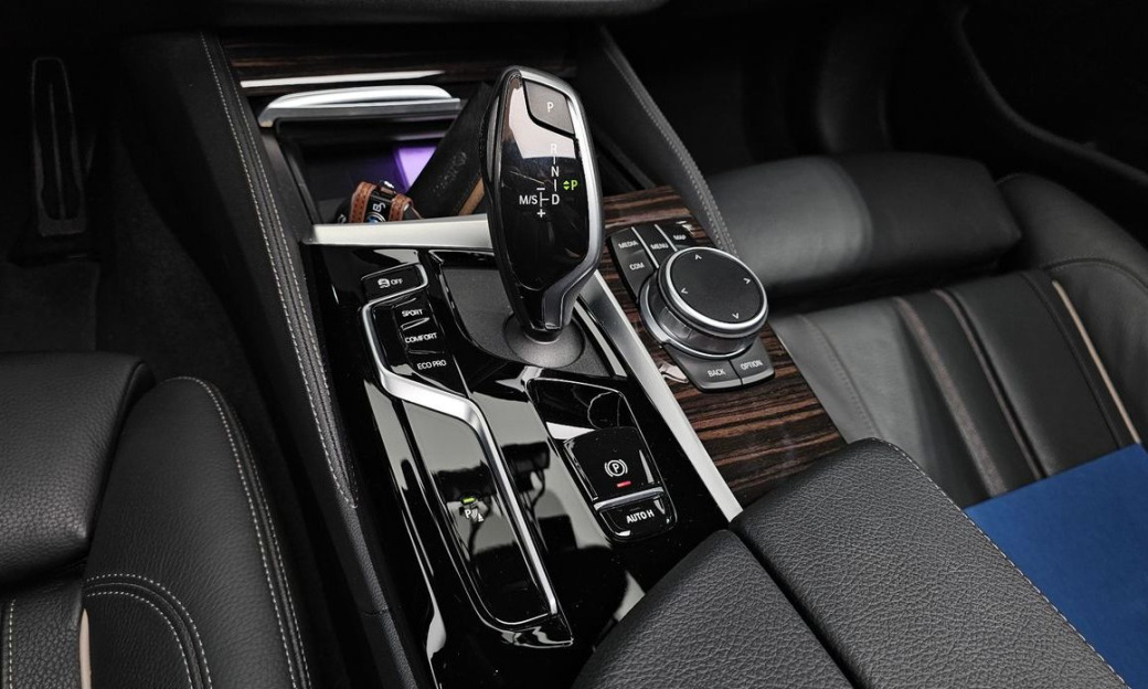 BMW 5-Series 520i M Sport, 2022