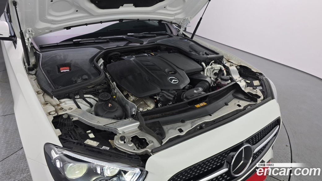 Mercedes-Benz E-Class E220d 4MATIC AMG Line, 2023