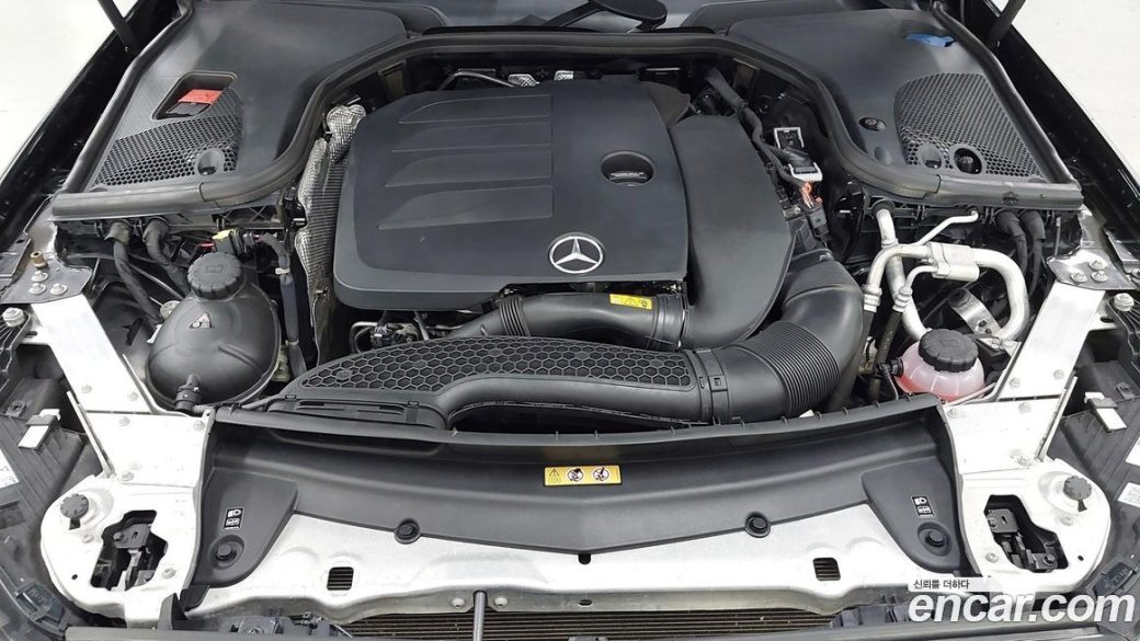 Mercedes-Benz E-Class E350 4MATIC Exclusive, 2023