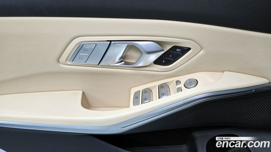 BMW 3-Series 320i M Sport, 2022