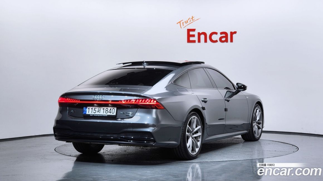 Audi A7 55 TFSI Quattro Premium, 2022