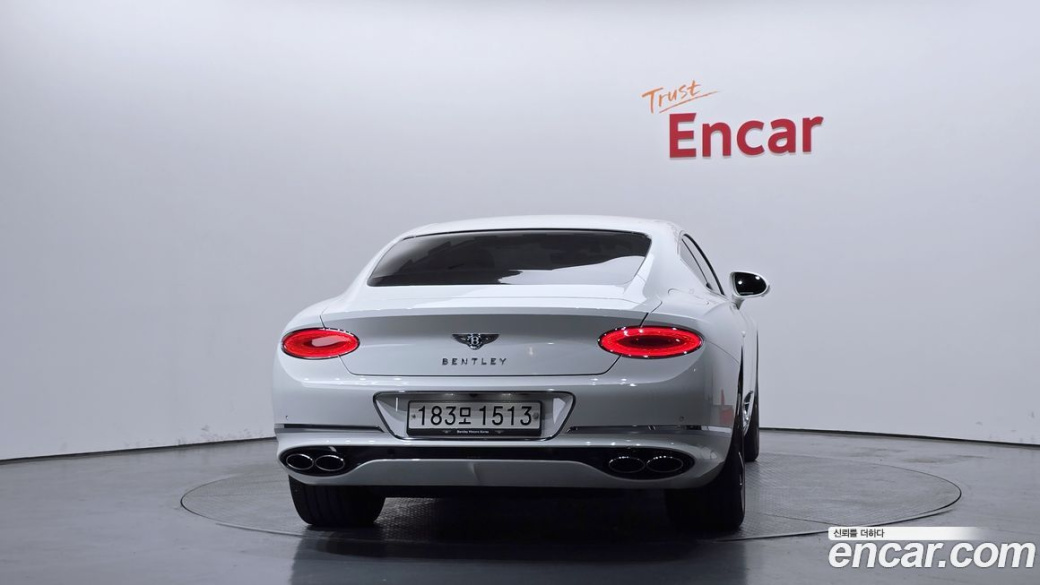 Bentley Continental 4.0 GT, 2022