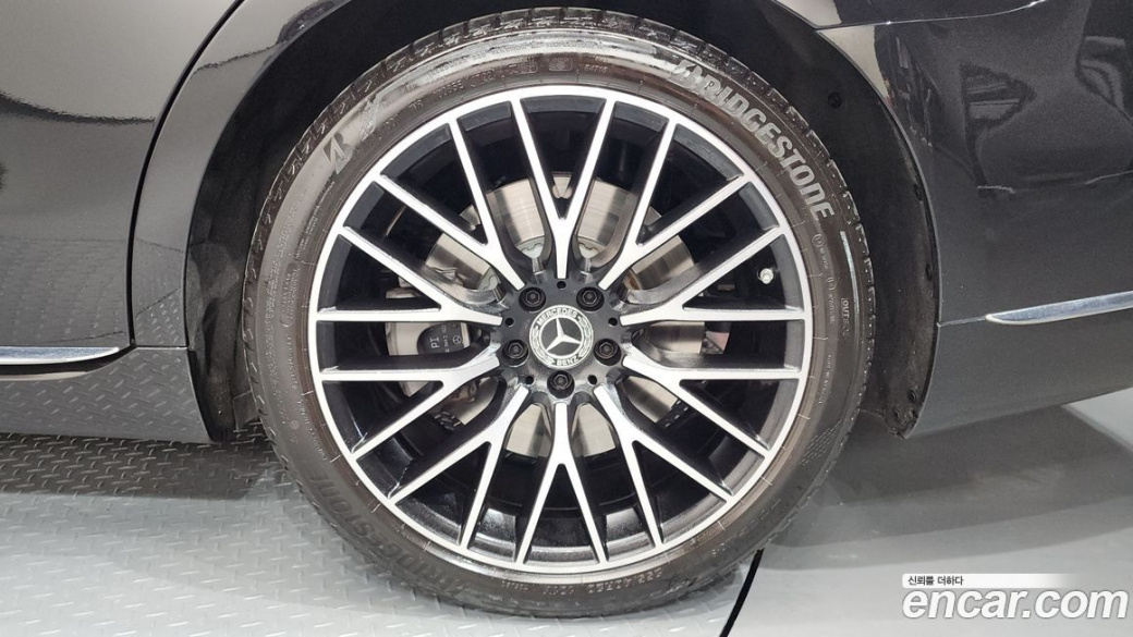 Mercedes-Benz S-Class S580L 4MATIC, 2022