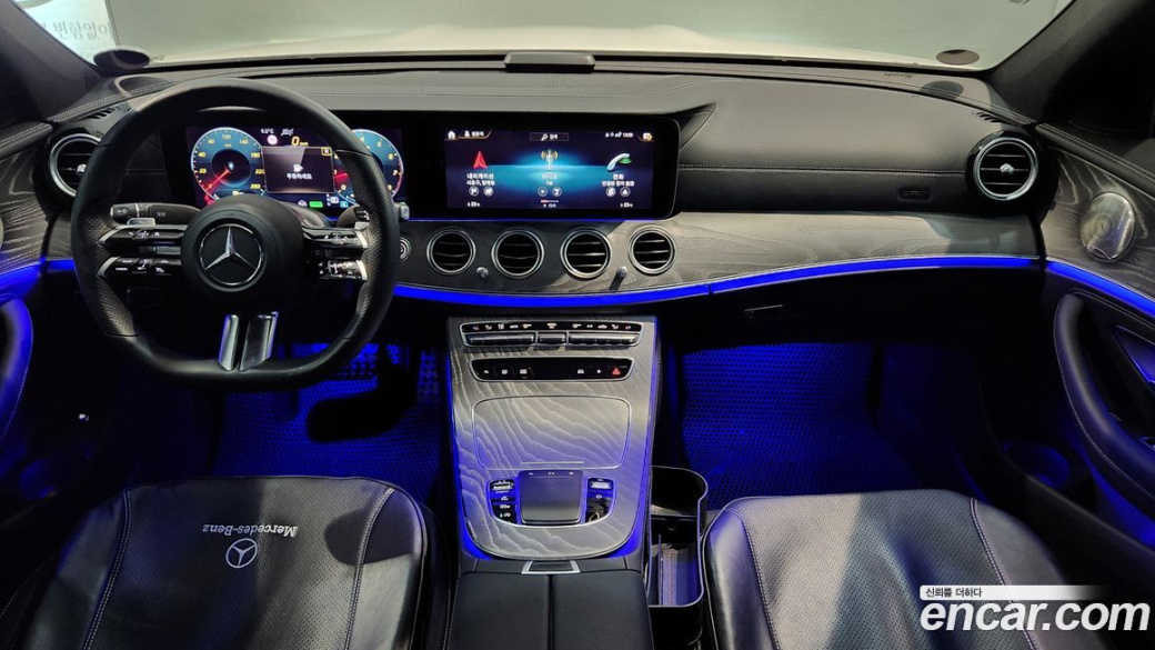 Mercedes-Benz E-Class E350 4MATIC AMG Line, 2022