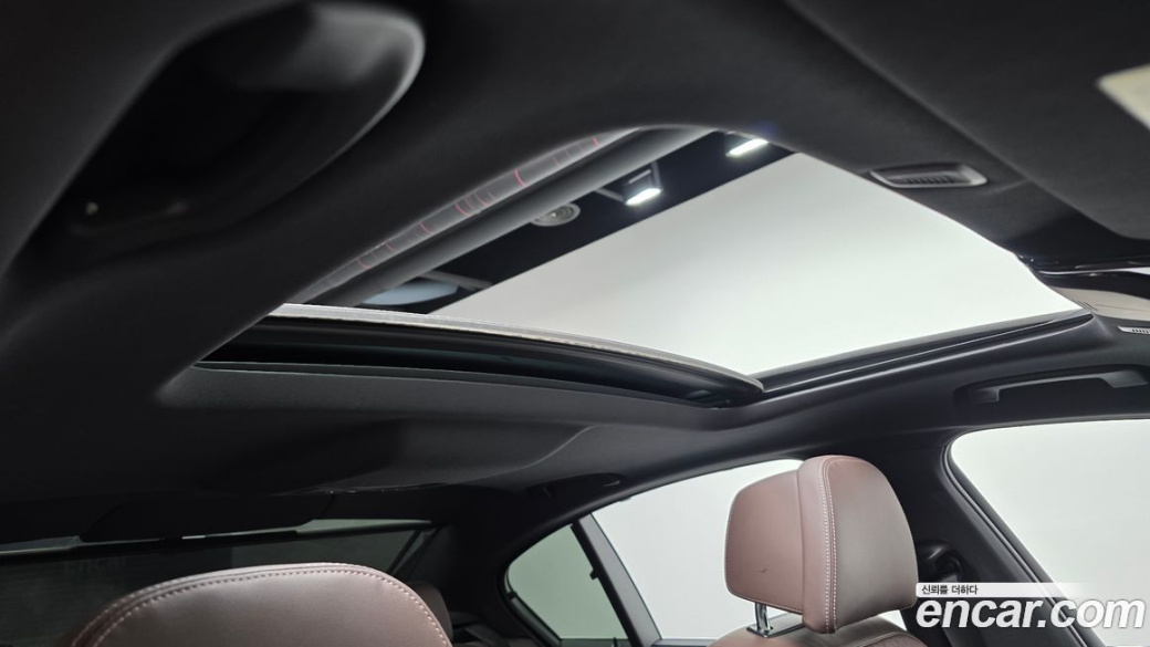 BMW 5-Series 530i xDrive M Sport Package, 2022