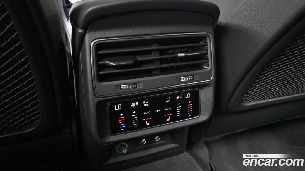 Audi Q8 55 TFSI Quattro Premium, 2023
