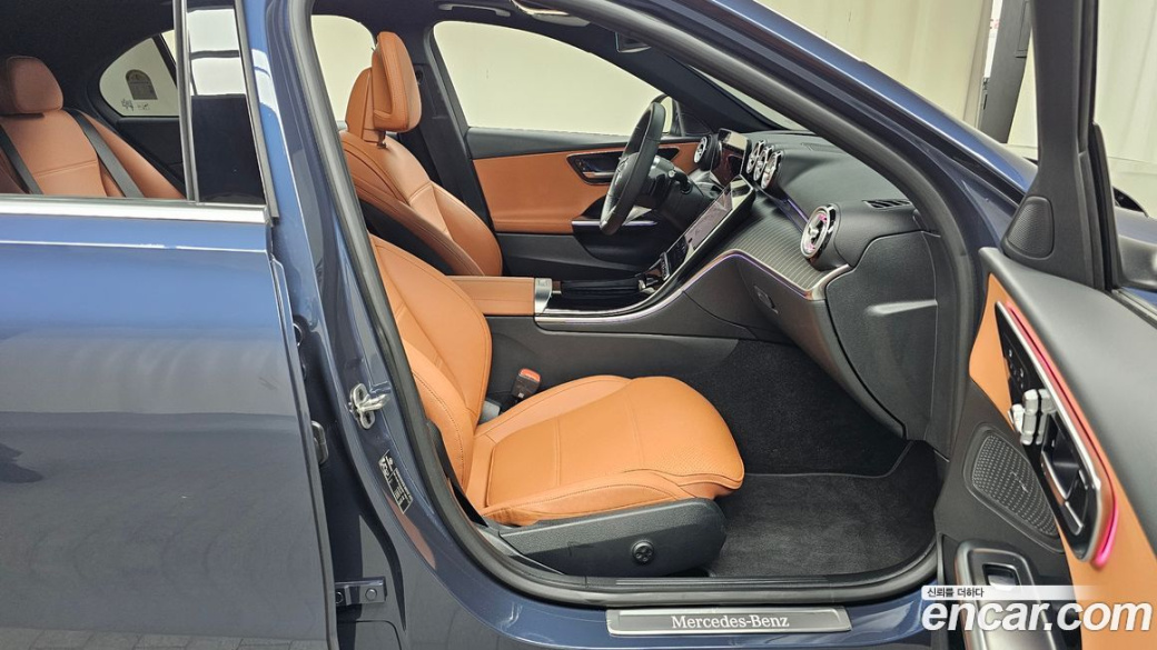 Mercedes-Benz C-Class C200 Avantgarde, 2025