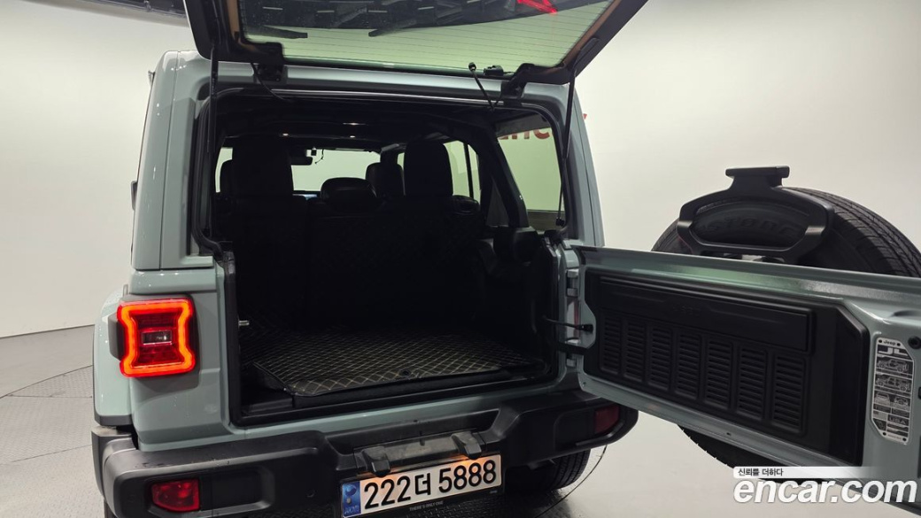 Jeep Wrangler 2.0 Sahara Power Top 4Door, 2024